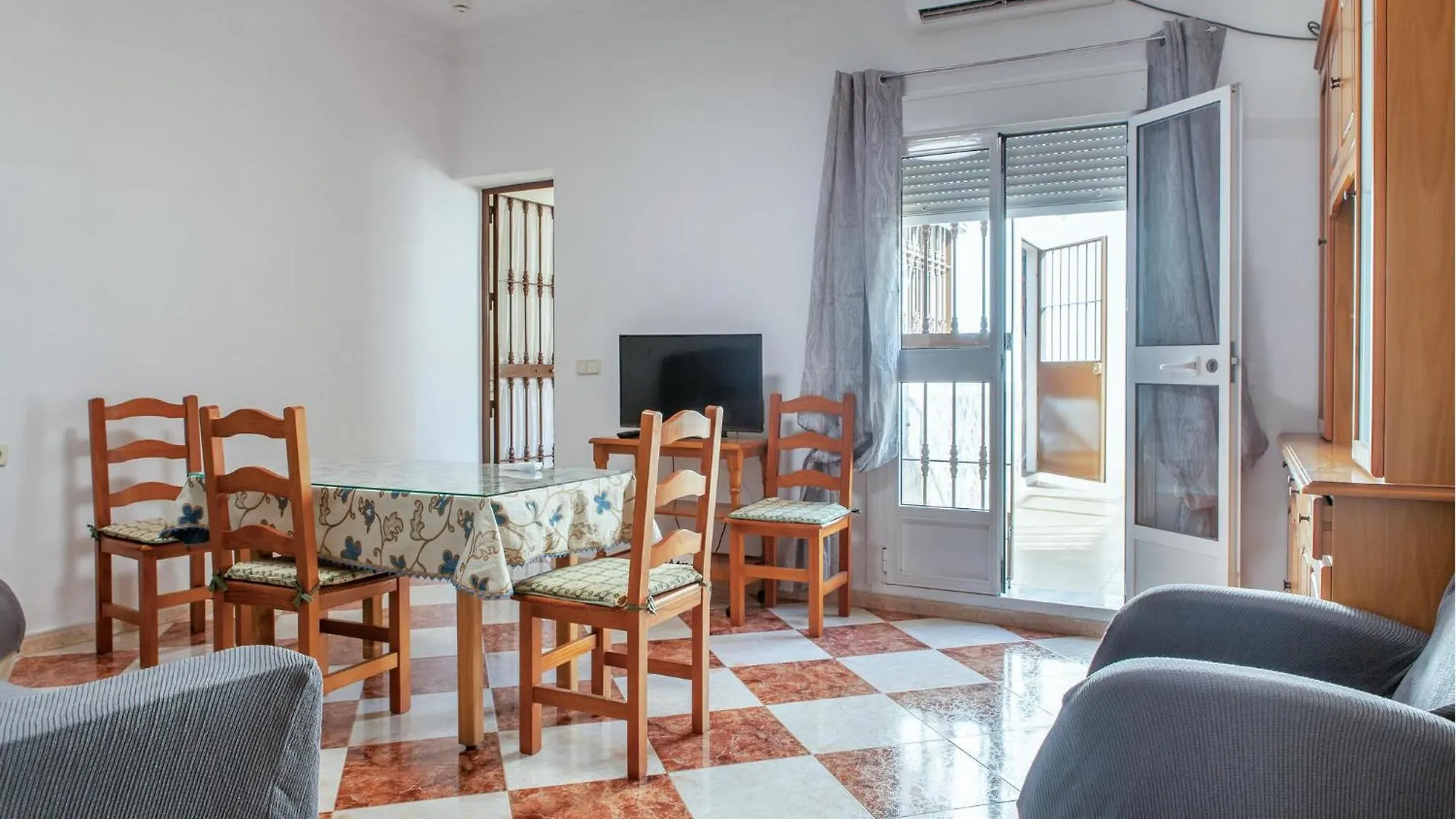 2 Bedroom Nice Home In Alcala Del Rio 0*,  Spain